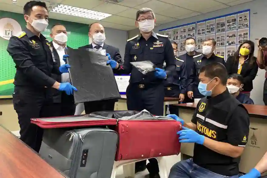 Bangkok verhaftet wegen Kokainschmuggel