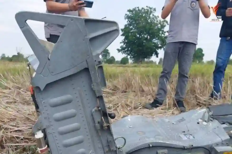 F16-Jet der thailändischen Luftwaffe stürzt während eines Trainingsflugs ab