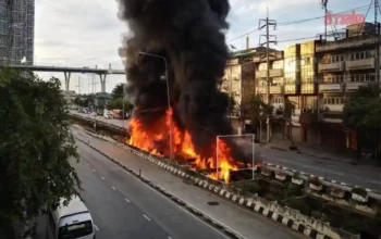 Bei Der Explosion Eines Pickups Sind In Bangkok Zwei Menschen Ums Leben Gekommen
