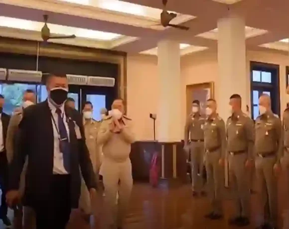 169 Thailändische Polizisten Wegen Schwerer Verstöße Entlassen