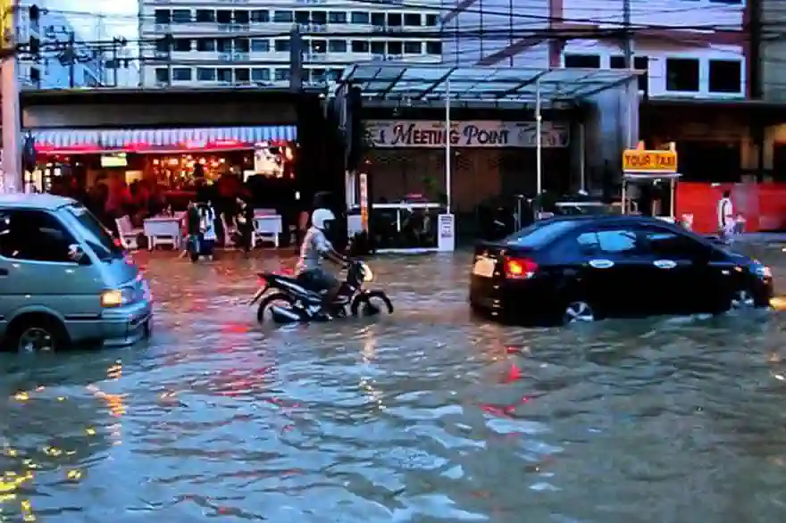 Dinge, die Sie während der Regenzeit in Thailand tun können