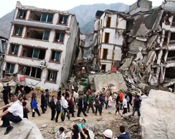 Erdbeben Der Stärke 6,6 Erschüttert Nepal Und Fordert Mindestens Sechs Tote