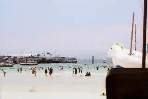 Insel Koh Larn bei Pattaya zieht diesen Monat 130.000 Touristen