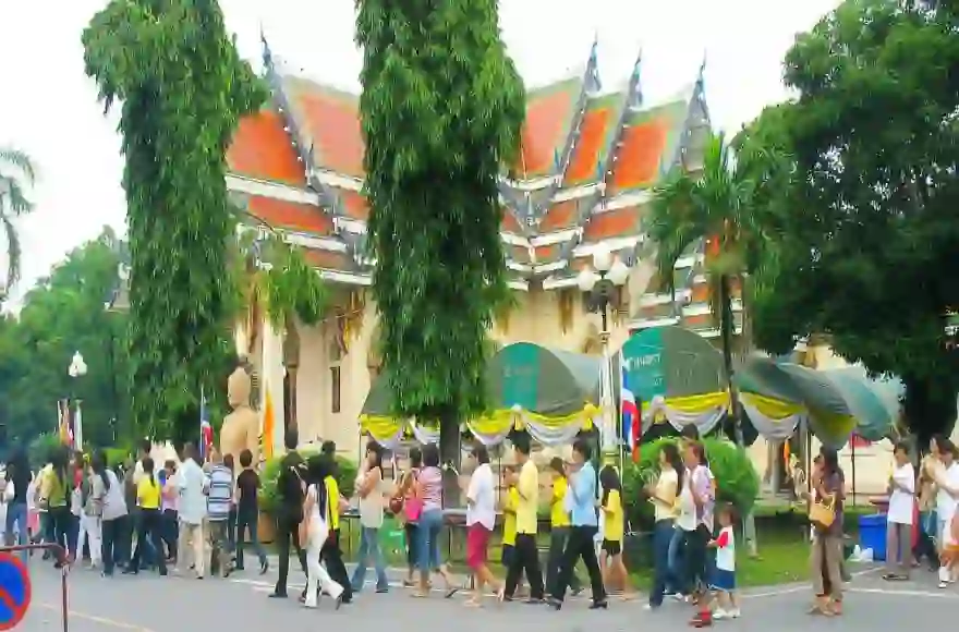 Alkoholverbot in Thailand am 3. Juni für Visakha Bucha und königlichen Besuch