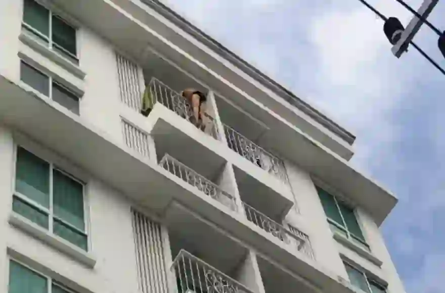 Drama von Nackten Deutschen in einem Wohnanlage in Pattaya