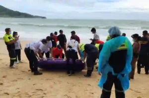 Tourist ertrank am Strand von Phuket, nachdem er die Wetterwarnung ignoriert hatte