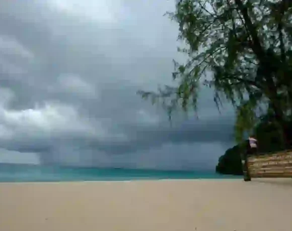 Warnung vor starken Wellen in Krabi, der Andamanensee und dem Golf von Thailand