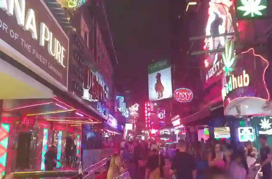 Thailands Nachtleben bekommt grünes Licht: Vergnügungslokale jetzt bis 6 Uhr morgens geöffnet