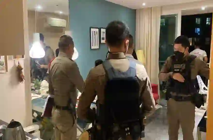 niederlaender mit 2 loechern im hals tot in pattaya wohnung aufgefunden