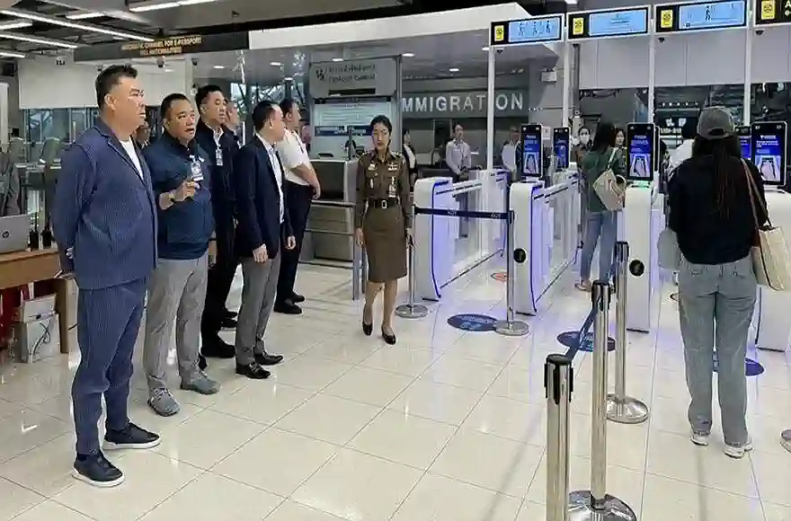 Flughafen Suvarnabhumi testet neue automatische Passkontrolle