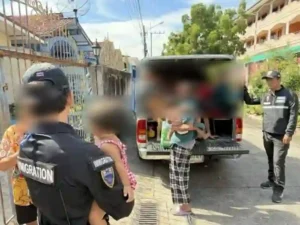 Kambodschanische Bettlerbande in Pattaya geschnappt, 19 Personen festgenommen