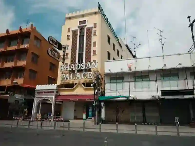 Rebecca die Thailand erkundet hatte sollte im April dieses Jahres nach Hause zurueckkehren starb jedoch tragischerweise am 15. Maerz