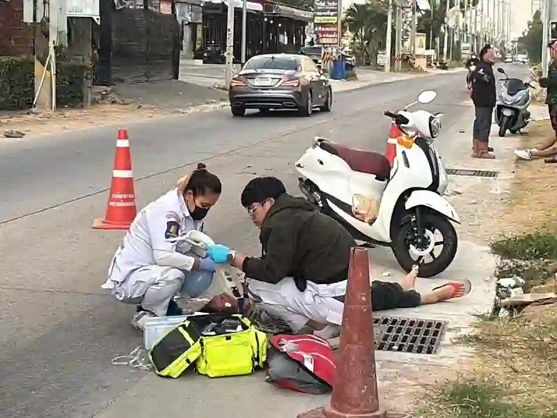 Ausländer flieht nach Motorradunfall in Pattaya