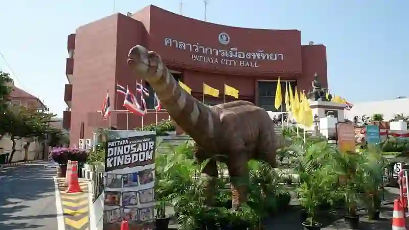 Pattaya Dinosaur Kingdom sorgt für Jurassic-Spaß am Kindertag