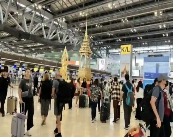 Mehr Verbindungen aus Europa und Asien sorgen für einen harten Wettbewerb um die Geldbörsen der Urlauber